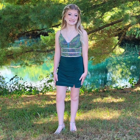 Colors Dress Stone Mesh Top Homecoming Dress Style#2779 in Deep Green EUC - Picture 2 of 10